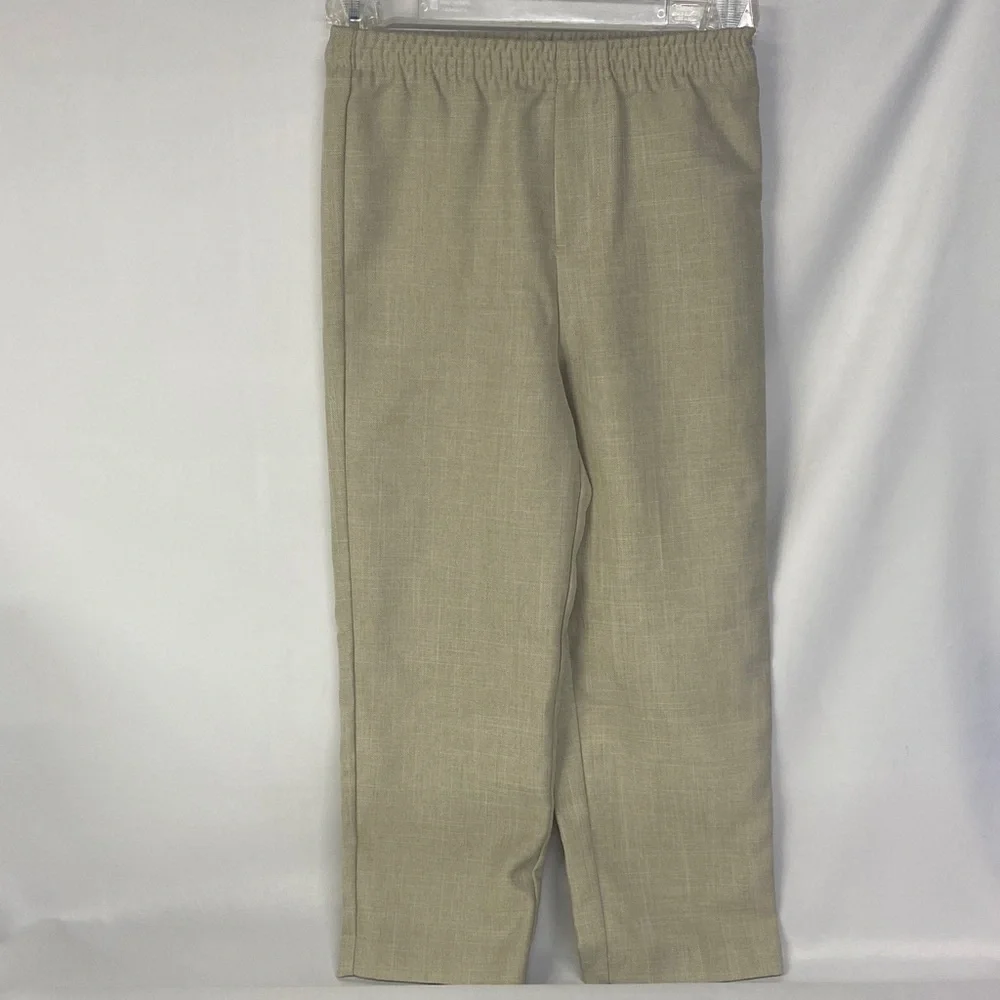 Holiday Editions euc beige
